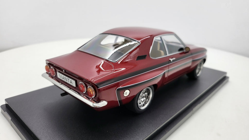 MCG: Opel Manta A Irmscher Donker Rood (1974) - Schaal 1:18