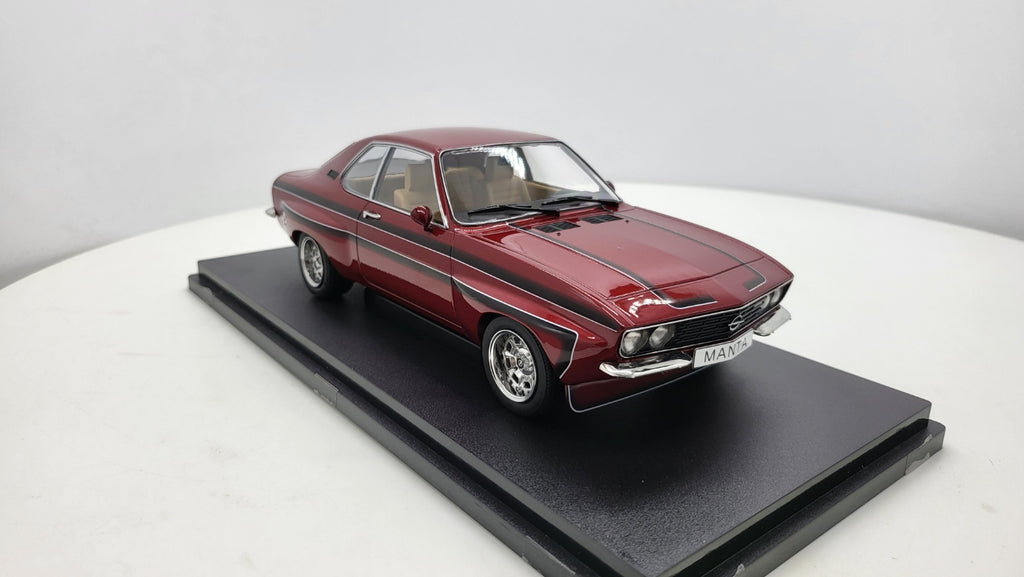 MCG: Opel Manta A Irmscher Donker Rood (1974) - Schaal 1:18