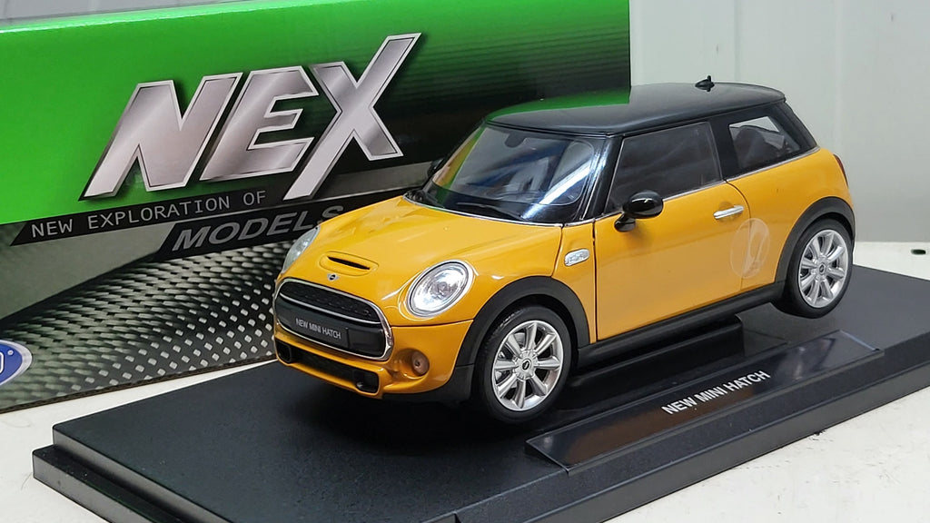 New Mini Cooper S 2014 Oranje/Zwart — Welly NEX 1:18