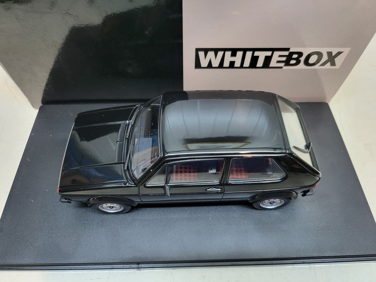 WhiteBox - Volkswagen Golf I GTi - Zwart - 1974 - 1:24