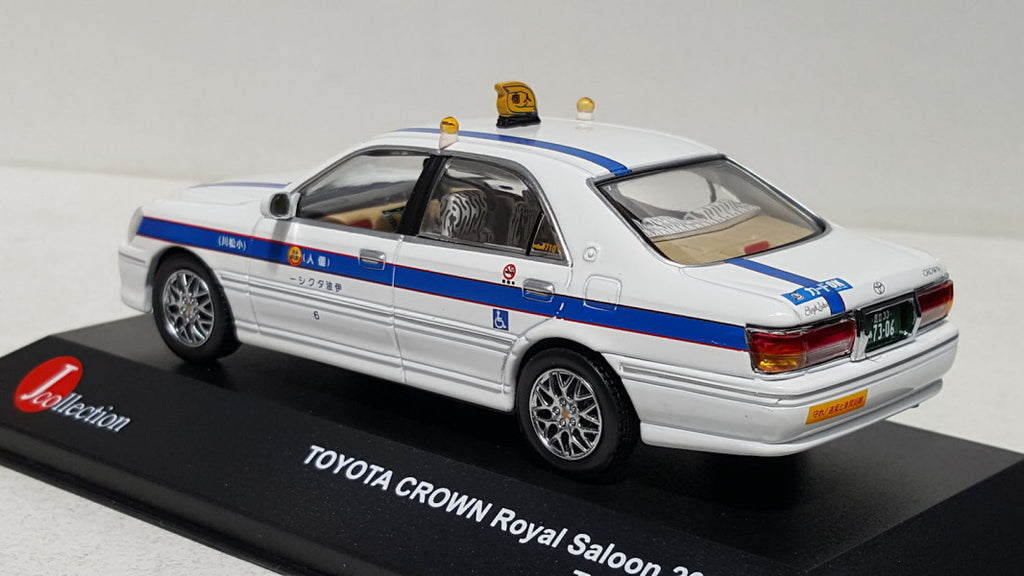 J-Collection Toyota Crown Royal Saloon Taxi Tokyo RHD, 2000 - Schaal 1:43