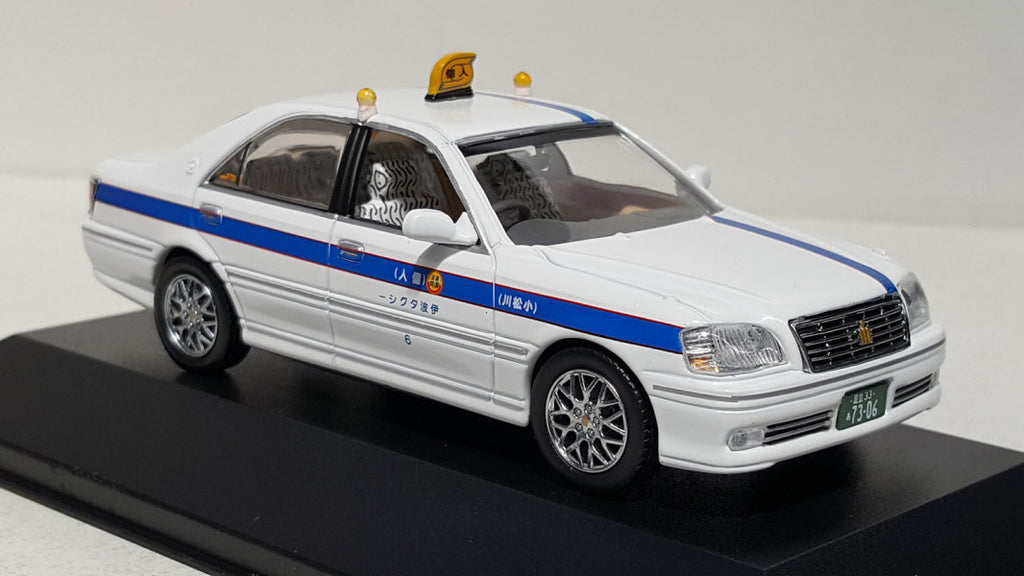 J-Collection Toyota Crown Royal Saloon Taxi Tokyo RHD, 2000 - Schaal 1:43