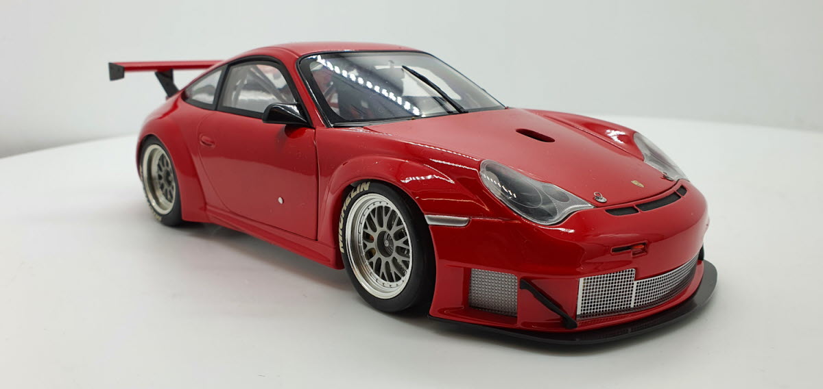 Minichamps: Porsche 911 GT3 RSR Rood Street Version (2004) - Schaal 1:18