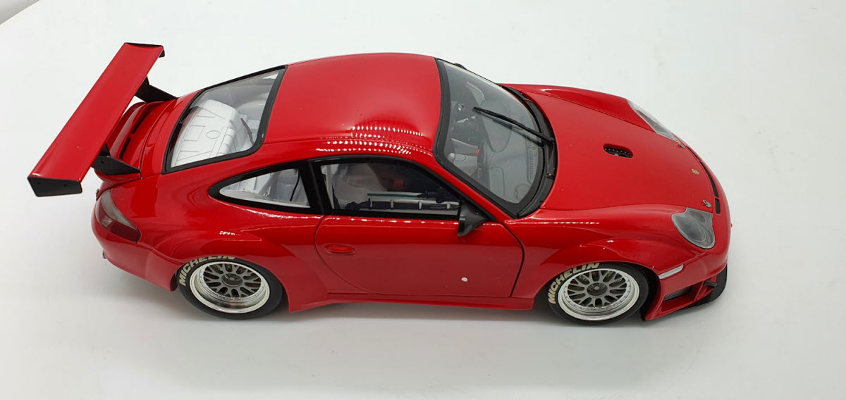 Minichamps: Porsche 911 GT3 RSR Rood Street Version (2004) - Schaal 1:18