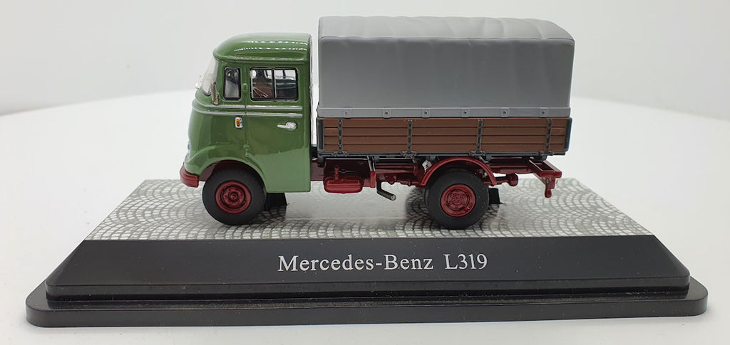 Premium ClassiXXs Mercedes L319 Pritschenwagen - 1:43