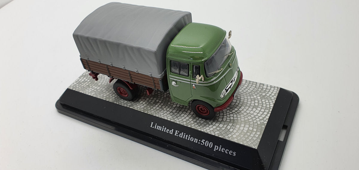Premium ClassiXXs Mercedes L319 Pritschenwagen - 1:43