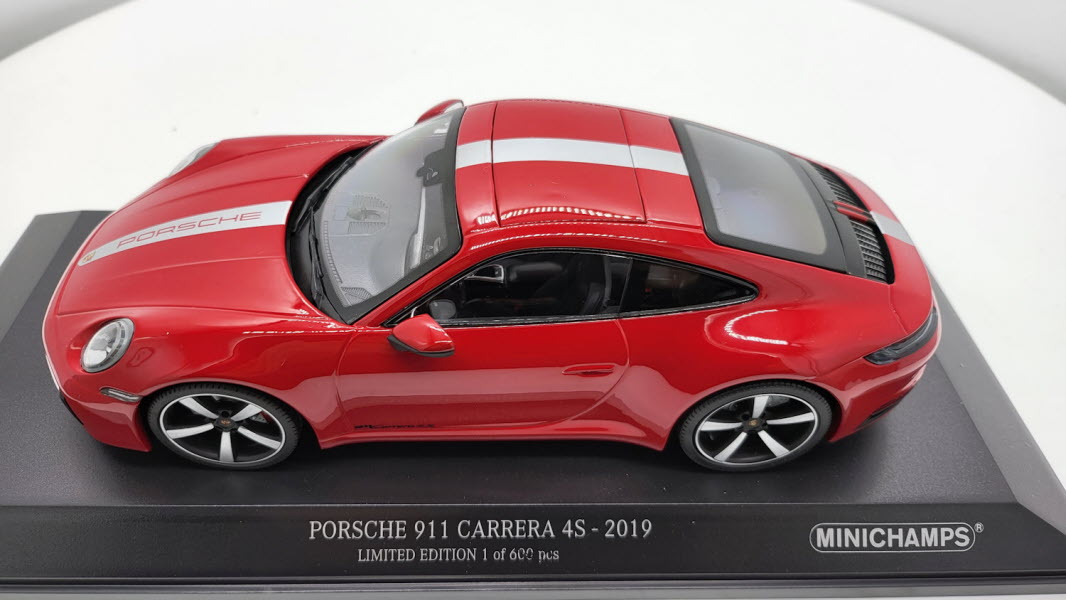 Minichamps: Porsche 911 Carrera 4S Rood (2019) - Schaal 1:18