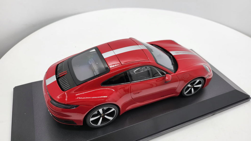 Minichamps: Porsche 911 Carrera 4S Rood (2019) - Schaal 1:18
