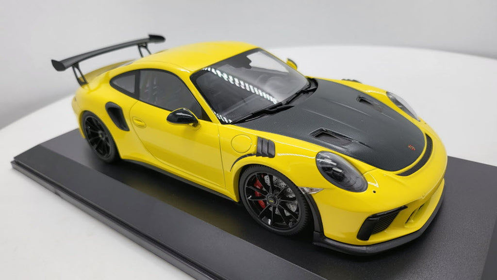 Minichamps: Porsche 911 (991.2) GT3 RS Geel (2019) - Schaal 1:18