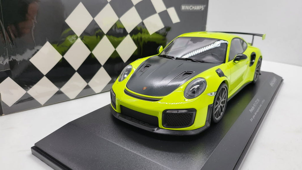 Minichamps: Porsche 911 (991.2) GT2 RS Lichtgroen (2018) - Schaal 1:18