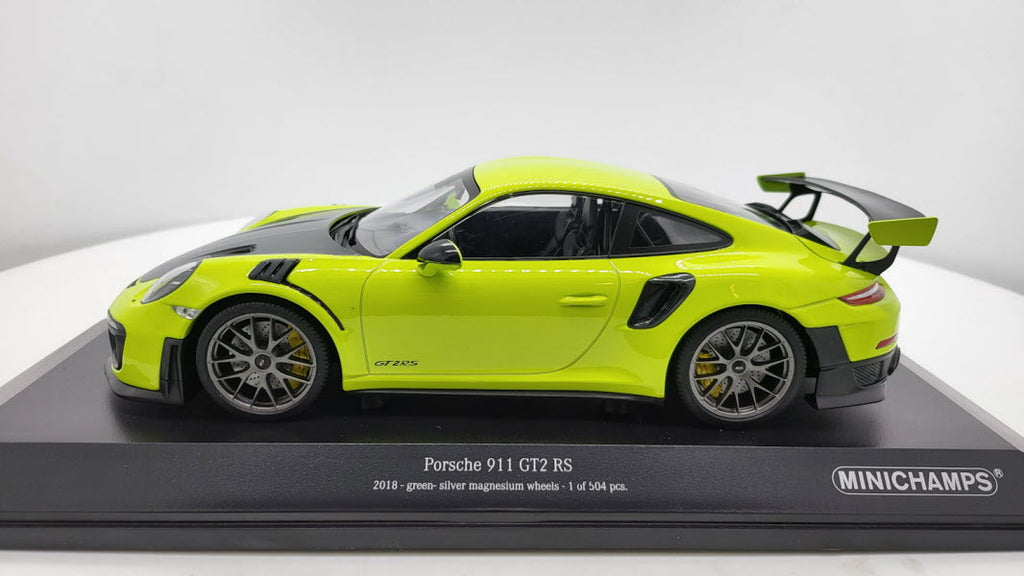 Minichamps: Porsche 911 (991.2) GT2 RS Lichtgroen (2018) - Schaal 1:18