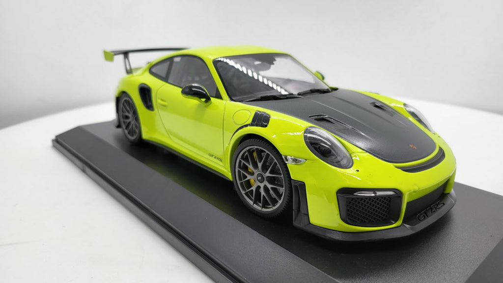Minichamps: Porsche 911 (991.2) GT2 RS Lichtgroen (2018) - Schaal 1:18