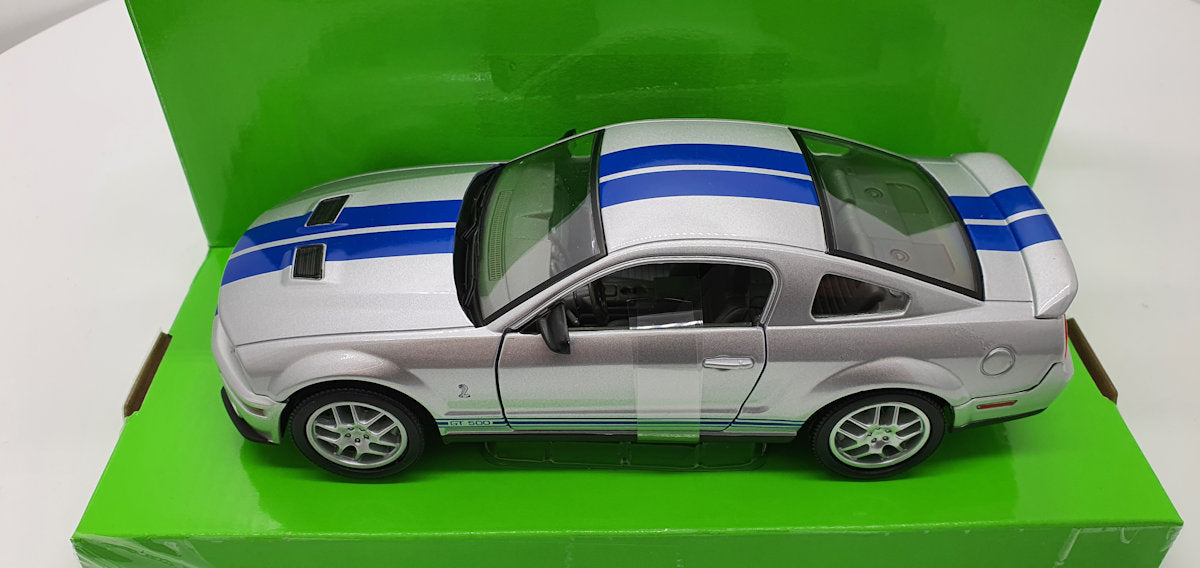Lucky Die Cast Shelby GT500 Zilver Metallic Blauwe Strepen 2007 - Schaal 1:24