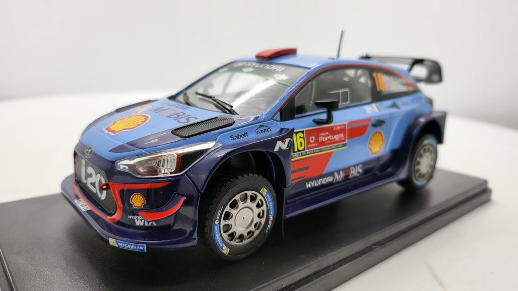 WRC Hyundai i20 #16 Rally de Portugal 2018 - Schaal 1:24