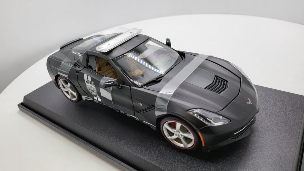 Maisto Chevrolet Corvette C7 Stingray Matt Zwart Police 2014 - Schaal 1:18