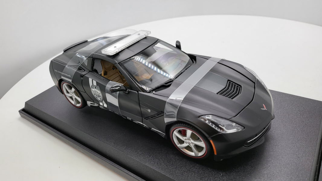 Maisto Chevrolet Corvette C7 Stingray Matt Zwart Police 2014 - Schaal 1:18