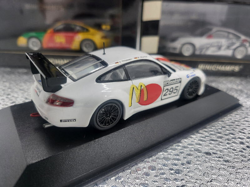 Minichamps Porsche 911 GT3 RS McDonalds W.L. Edition - Schaal 1:43