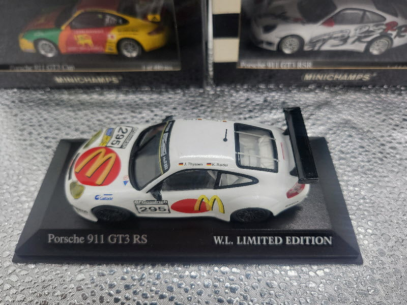 Minichamps Porsche 911 GT3 RS McDonalds W.L. Edition - Schaal 1:43