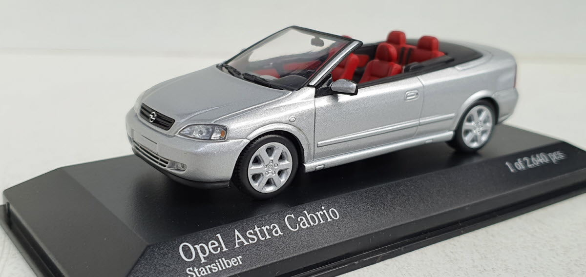 Minichamps Opel Astra Cabriolet Zilver 2000 - Schaal 1:43
