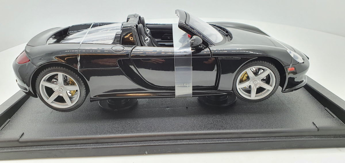 MotorMax: Porsche Carrera GT Zwart - Schaal 1:18