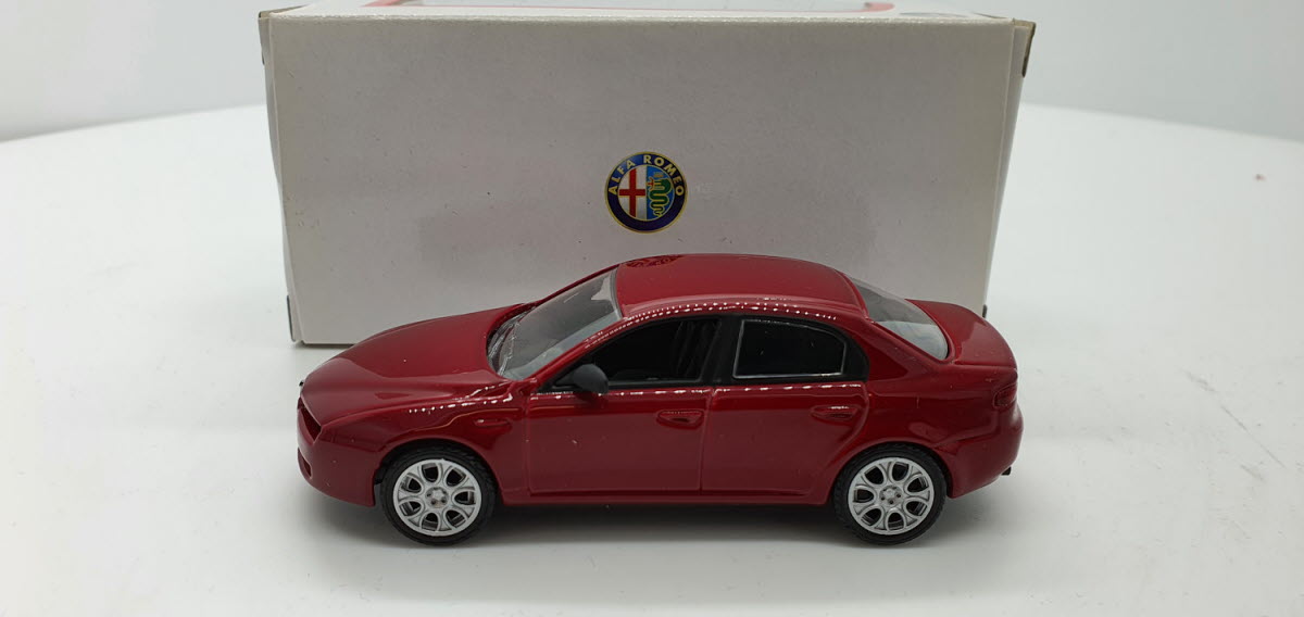 Norev Alfa Romeo 159 Rood 2005 - Schaal 1:43