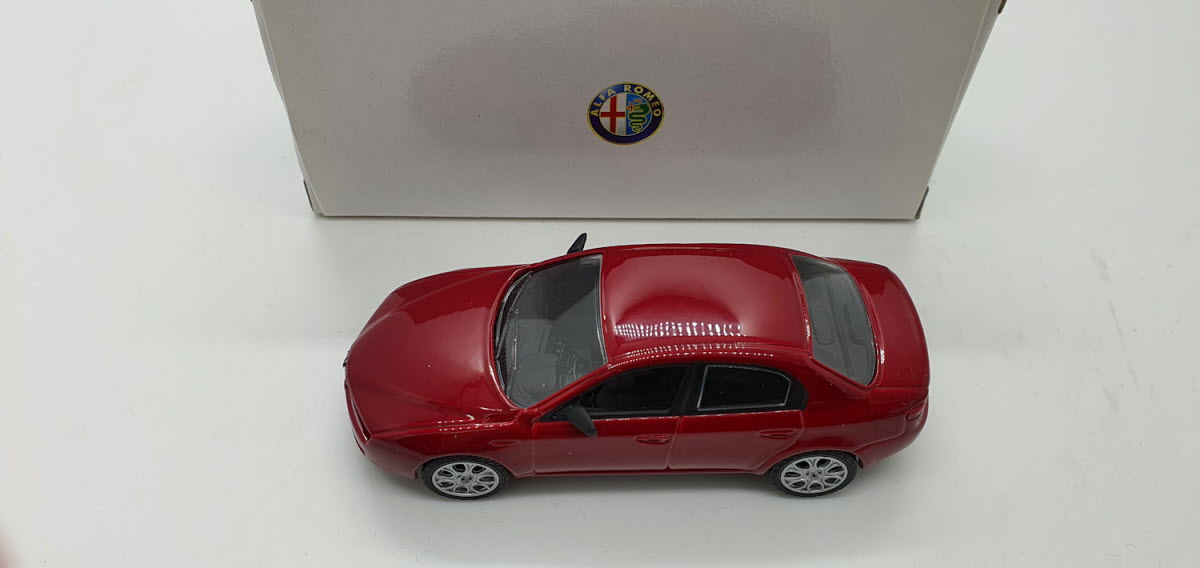 Norev Alfa Romeo 159 Rood 2005 - Schaal 1:43