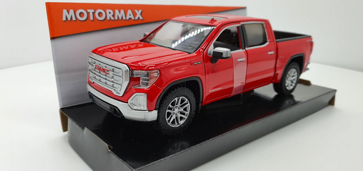 MotorMax GMC Sierra 1500 SLT Crew Cab Rood 2019 - Schaal 1:24