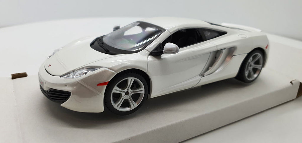 Bburago McLaren 12C Wit - Schaal 1:24