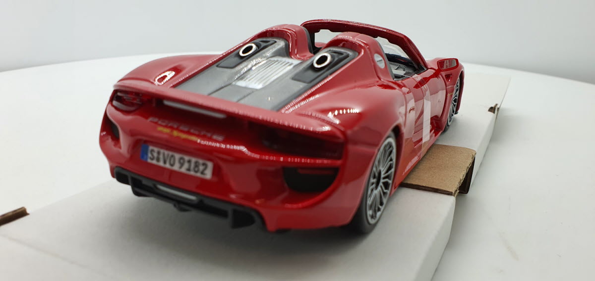 Bburago Porsche 918 Spyder Rood 2015 - Schaal 1:24