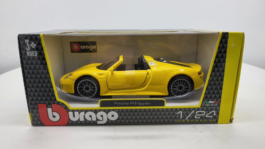 Bburago Porsche 918 Spyder Geel 2015 - Schaal 1:24