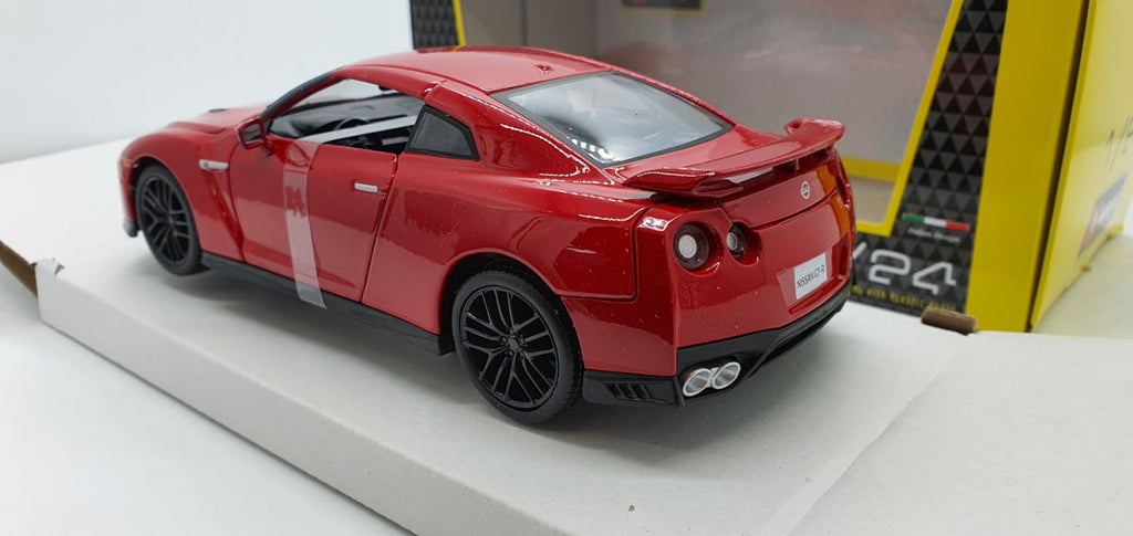 Bburago Nissan GT-R Rood 2017 - Schaal 1:24