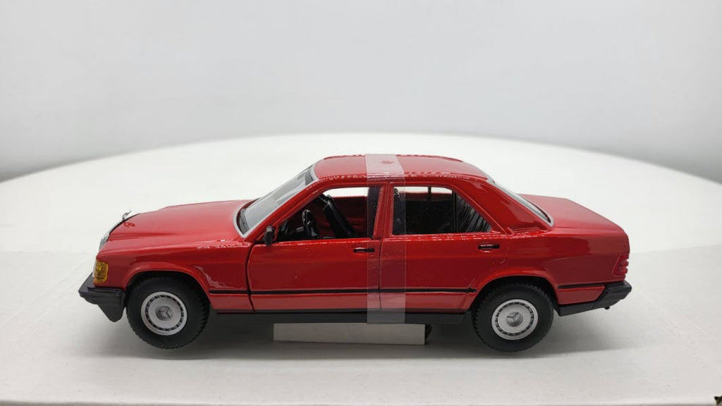 Bburago Mercedes 190 E 2.6 (W201) Rood 1987 - Schaal 1:24