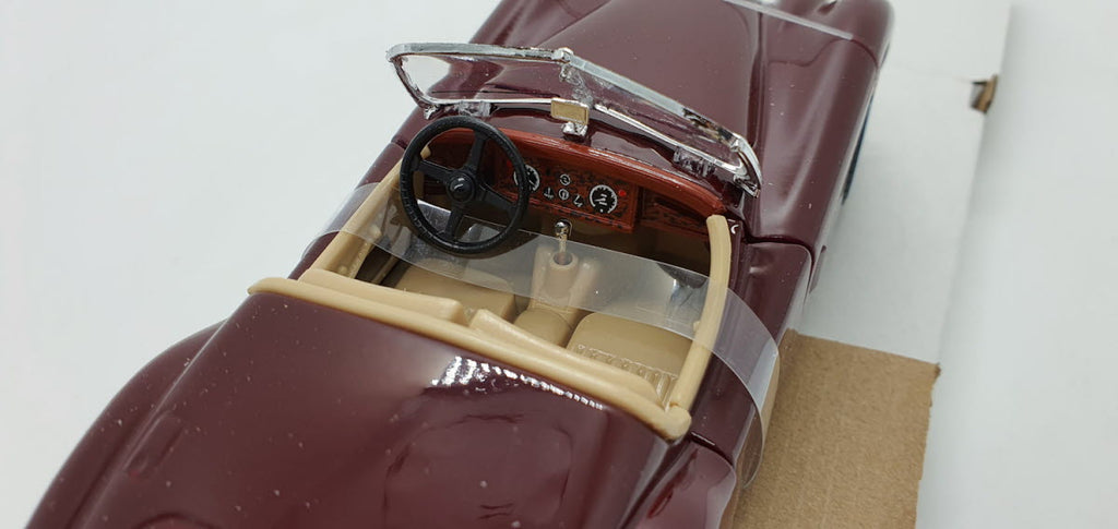 Bburago Jaguar XK 120 Roadster Donker Rood 1951 - Schaal 1:24