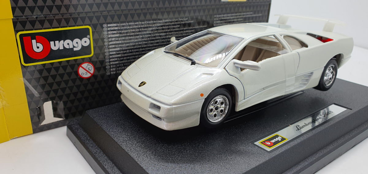 Bburago Lamborghini Diablo Wit - Schaal 1:24