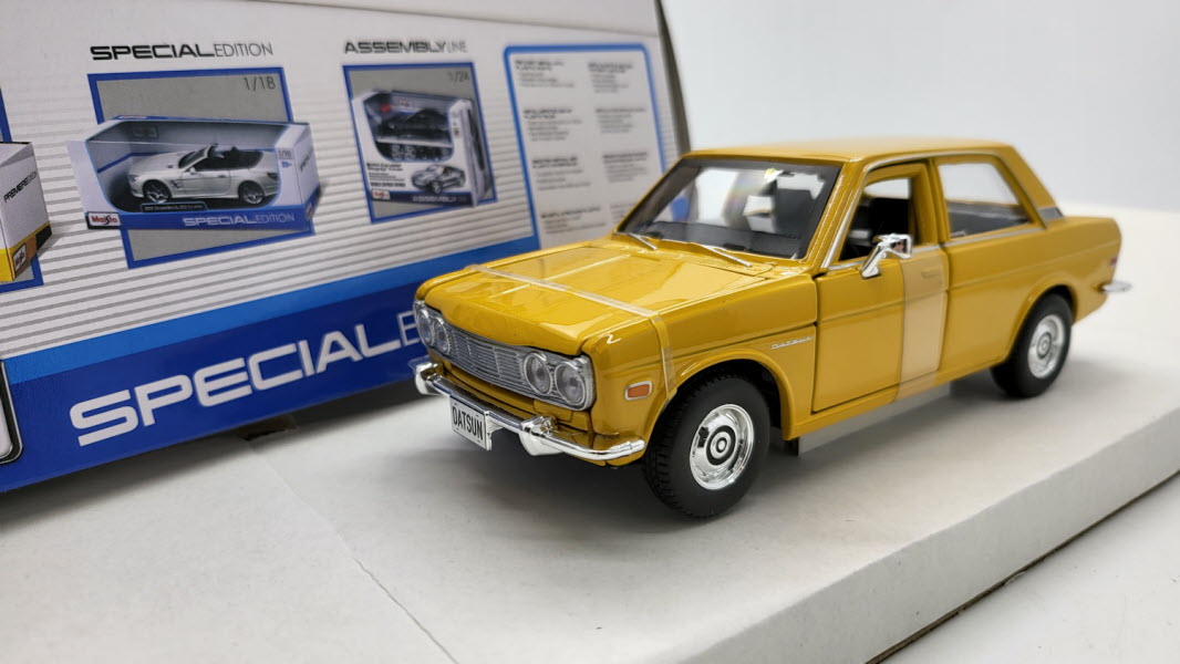Maisto Datsun 510 Geel 1971 - Schaal 1:24
