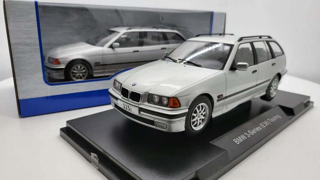 BMW 3-serie E36 Touring 1996 zilver metallic – MCG 1:18