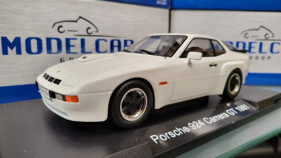 MCG: Porsche 924 Carrera GT Wit (1981) - Schaal 1:18
