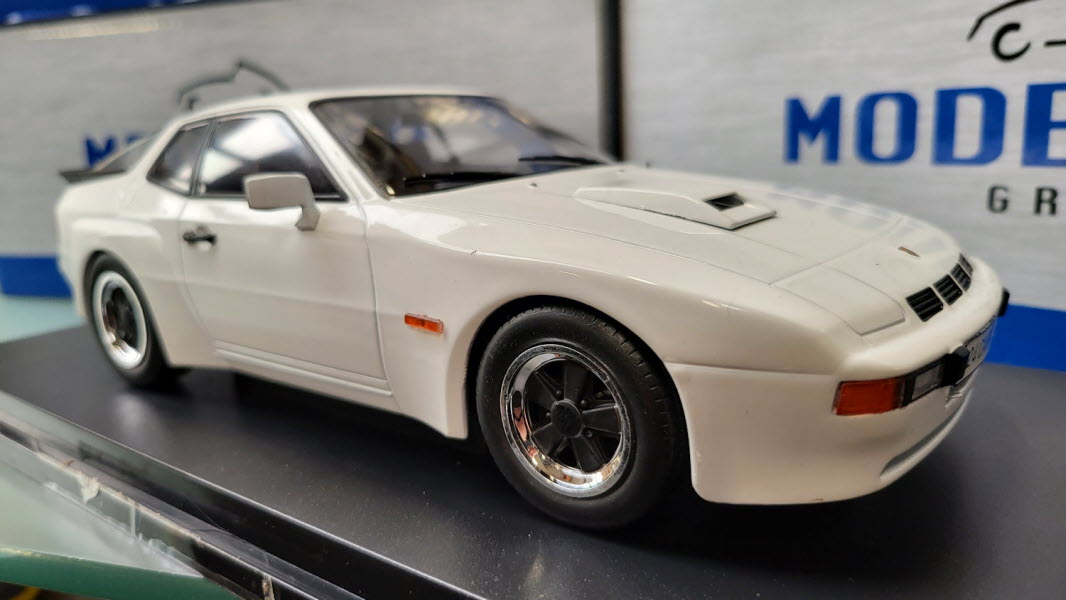 MCG: Porsche 924 Carrera GT Wit (1981) - Schaal 1:18