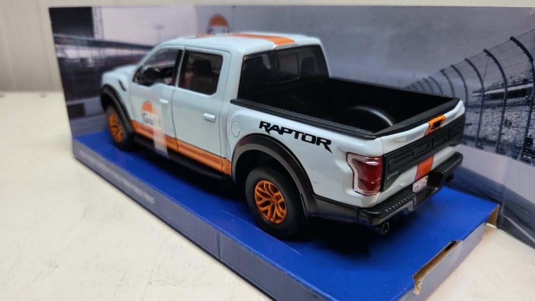 MotorMax Ford F-150 Raptor Gulf Edition 2017 - Schaal 1:24