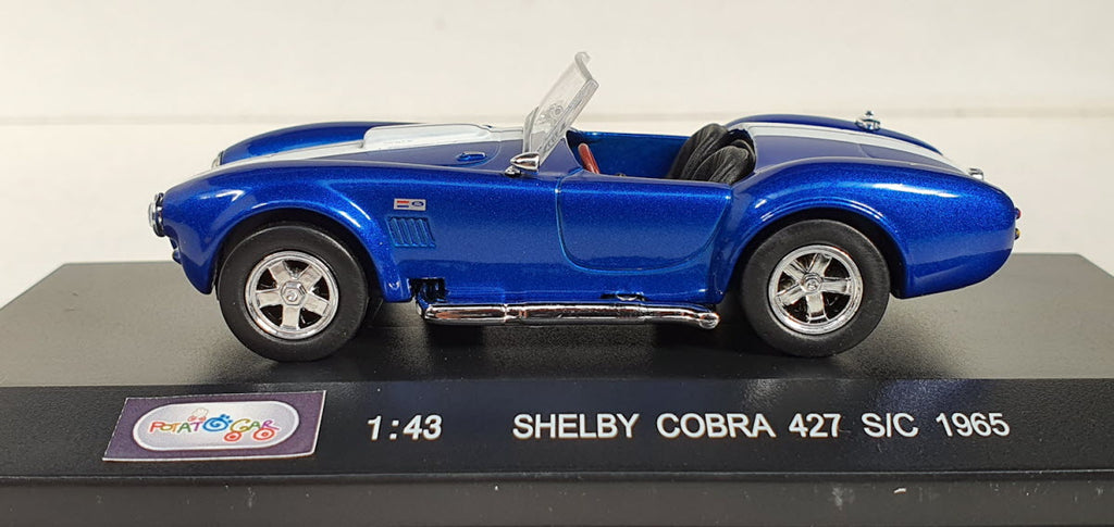 Shelby AC Cobra blauw met witte strepen – Potatocar 1:43