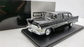WhiteBox GAZ 13 Chaika Zwart - Schaal 1:24
