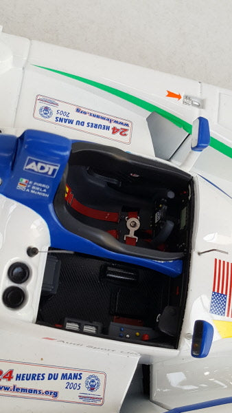 Audi R8 Champion Racing LeMans 2005 Spark Models 1:18