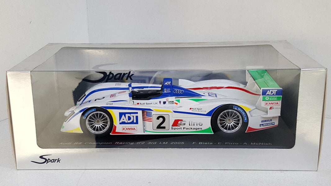 Audi R8 Champion Racing LeMans 2005 Spark Models 1:18