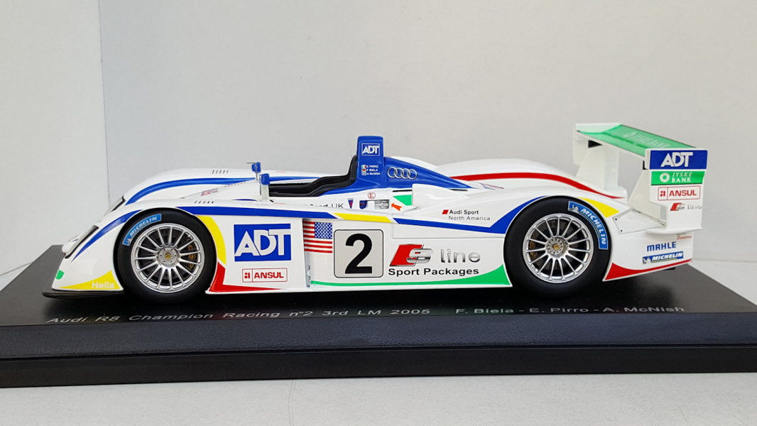 Audi R8 Champion Racing LeMans 2005 Spark Models 1:18