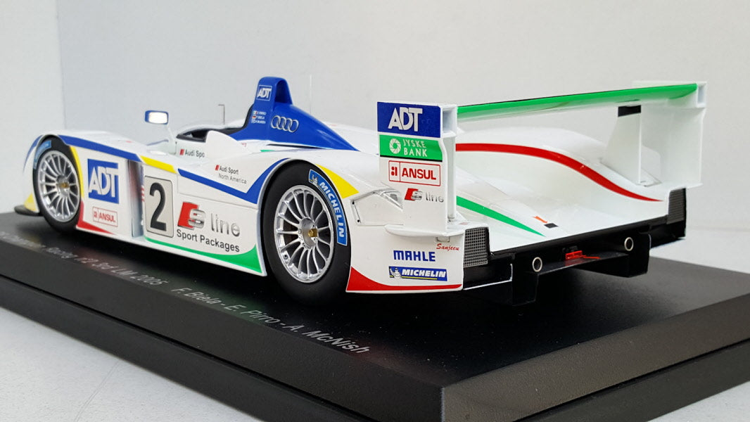Audi R8 Champion Racing LeMans 2005 Spark Models 1:18